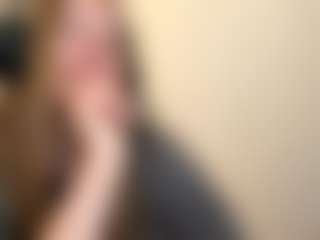 CoralPoniatowski's Live Sex Cam Show