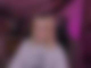 Show en direct avec ember-rey - Striptease sur Camsoda