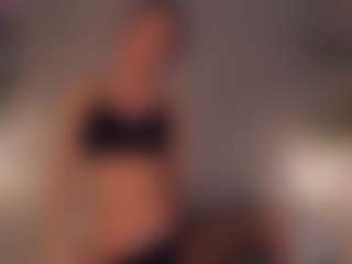 MilaSupaHot's Live Sex Cam Show