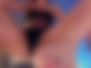 Live cam show with MilaSupaHot - Athletic on Dare Cams