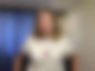 Live cam show with EvelinaMaccallum - Wet on Camsoda