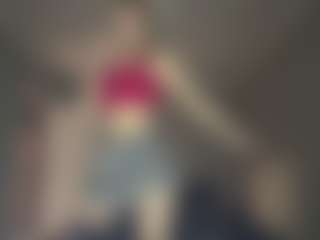 Bella's Live Sex Cam Show