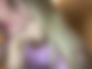 Bella's Live Sex Cam Show