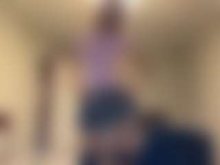 Live cam show with Bella - Blonde Hair Fetish on Camsoda