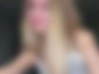 Bella's Live Sex Cam Show