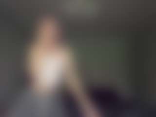 Bella's Live Sex Cam Show