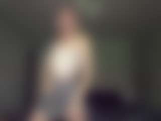 Bella's Live Sex Cam Show