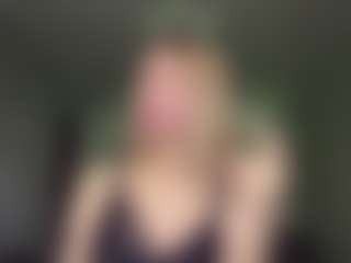 Bella's Live Sex Cam Show