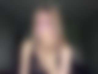 Bella's Live Sex Cam Show