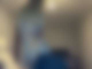 Bella's Live Sex Cam Show