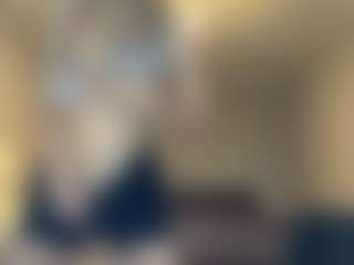 Bella's Live Sex Cam Show
