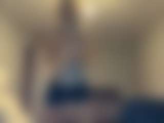 Bella's Live Sex Cam Show