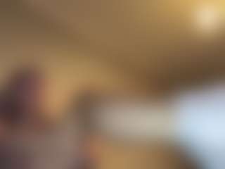 Bella's Live Sex Cam Show