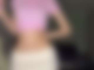 Bella's Live Sex Cam Show