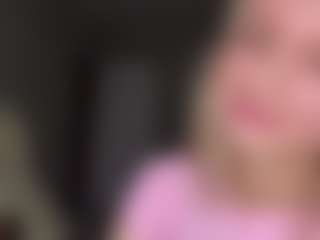 Bella's Live Sex Cam Show