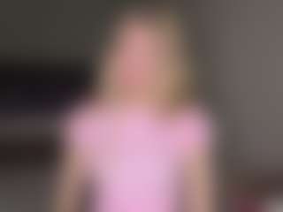 Bella's Live Sex Cam Show