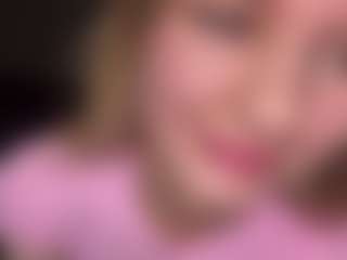 Bella's Live Sex Cam Show