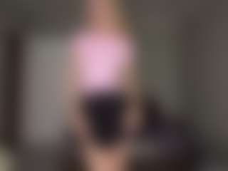 Bella's Live Sex Cam Show