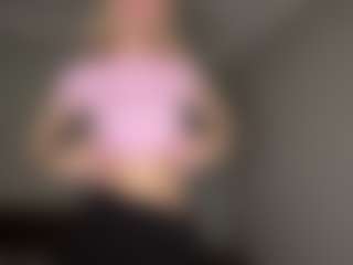 Bella's Live Sex Cam Show