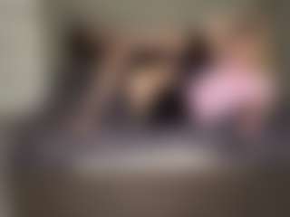 Bella's Live Sex Cam Show