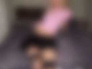 Bella's Live Sex Cam Show