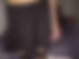 Bella's Live Sex Cam Show