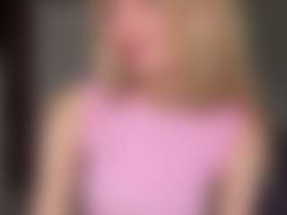 Bella's Live Sex Cam Show