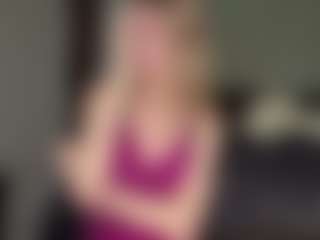 Bella's Live Sex Cam Show