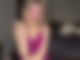 Bella's Live Sex Cam Show