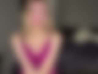 Bella's Live Sex Cam Show