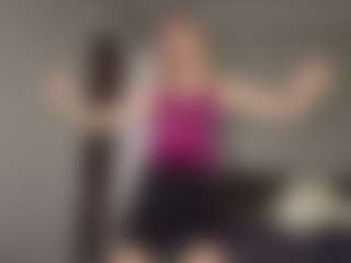 Bella's Live Sex Cam Show