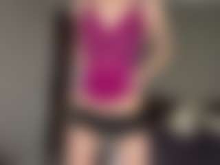 Bella's Live Sex Cam Show