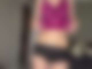 Bella's Live Sex Cam Show
