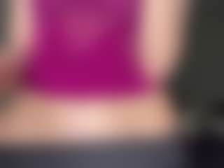 Bella's Live Sex Cam Show