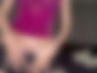 Bella's Live Sex Cam Show