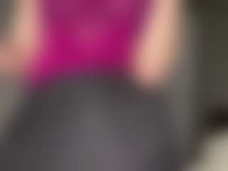 Bella's Live Sex Cam Show