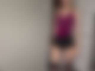 Bella's Live Sex Cam Show