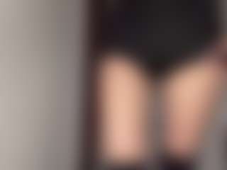 Bella's Live Sex Cam Show