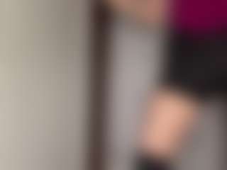 Bella's Live Sex Cam Show