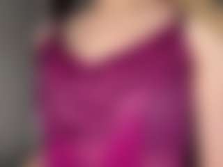 Bella's Live Sex Cam Show