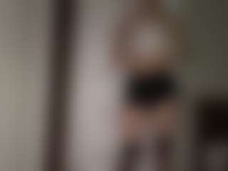 Bella's Live Sex Cam Show