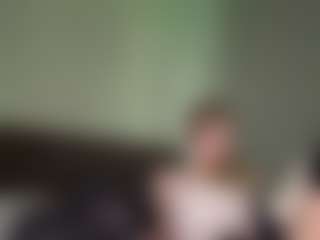Bella's Live Sex Cam Show