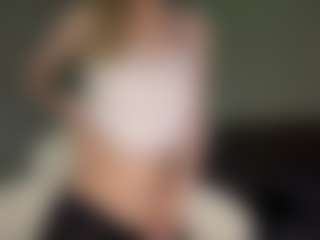 Bella's Live Sex Cam Show