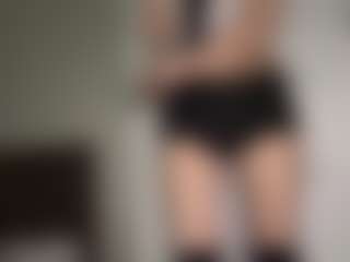 Bella's Live Sex Cam Show