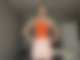 Bella's Live Sex Cam Show