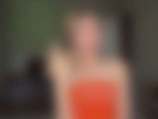 Bella's Live Sex Cam Show