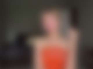 Bella's Live Sex Cam Show