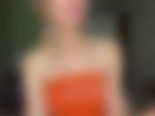 Bella's Live Sex Cam Show