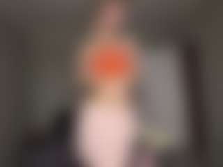 Bella's Live Sex Cam Show