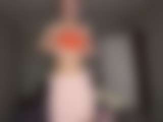 Bella's Live Sex Cam Show